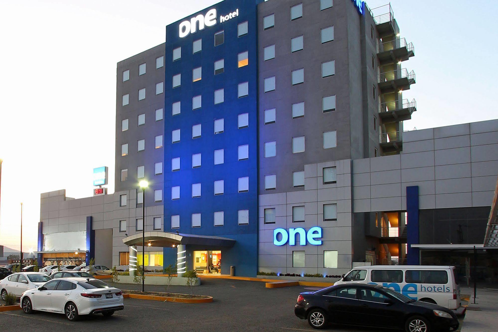 Hotel One Queretaro Aeropuerto Exterior foto