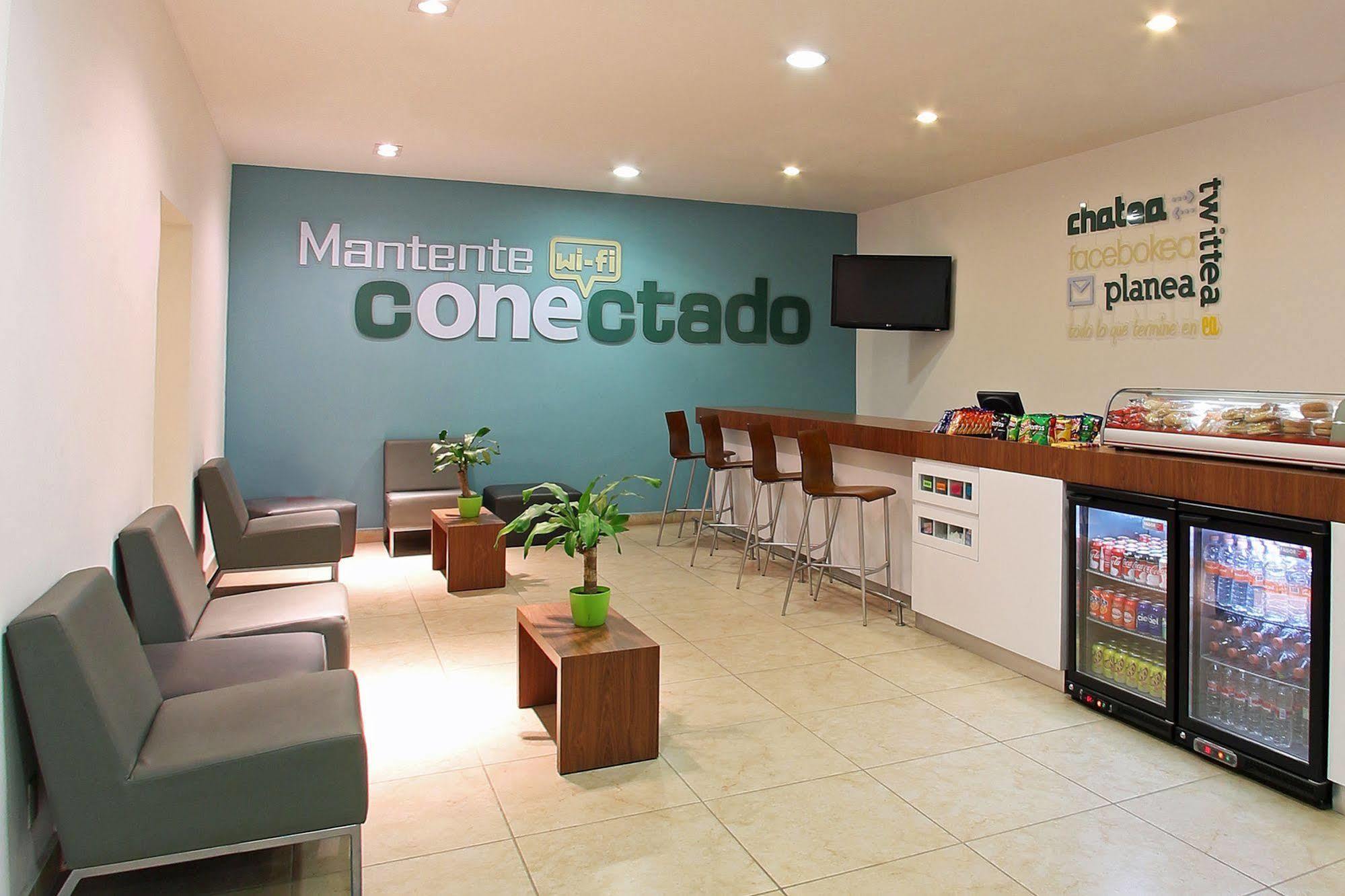 Hotel One Queretaro Aeropuerto El Coyote Exterior foto